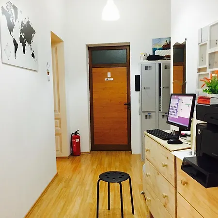 Bulrose Family Hostel